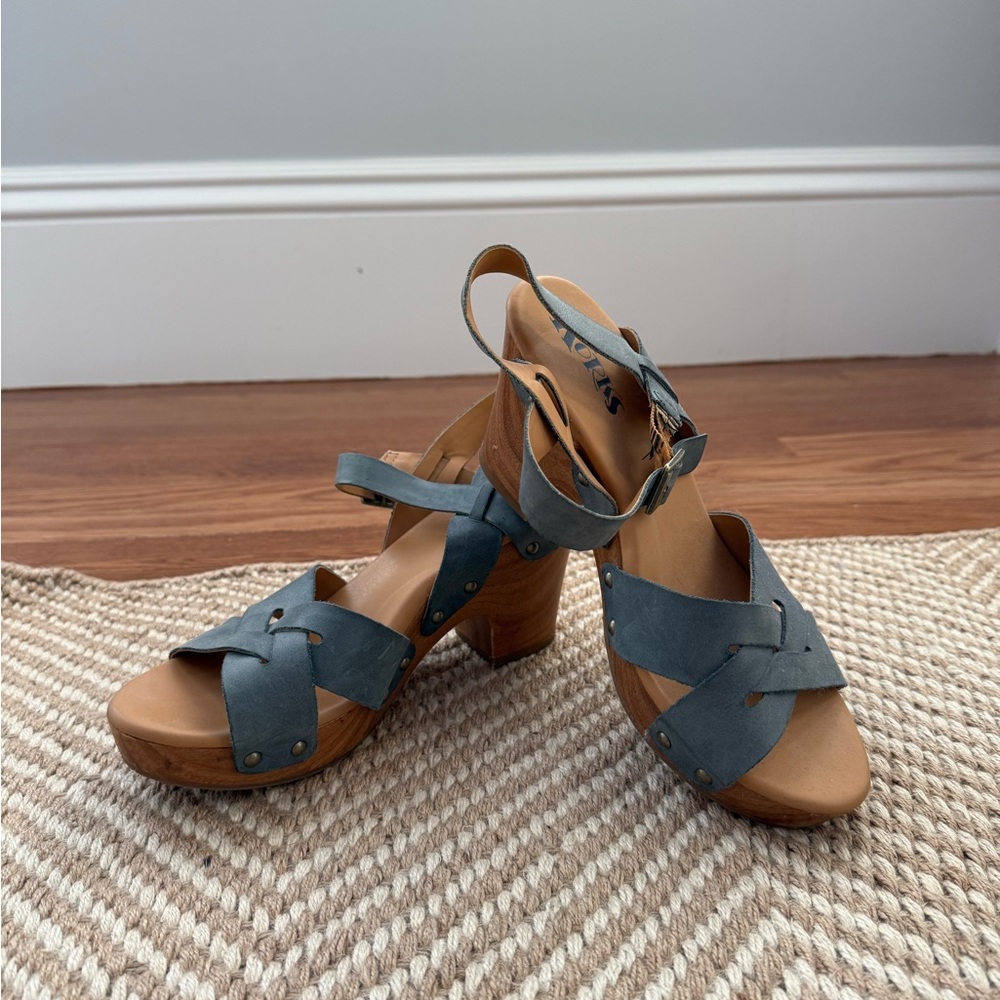 Kork-Ease Blue Leather Clog Sandals, NWOT, Size 9, Cushioned Footbed